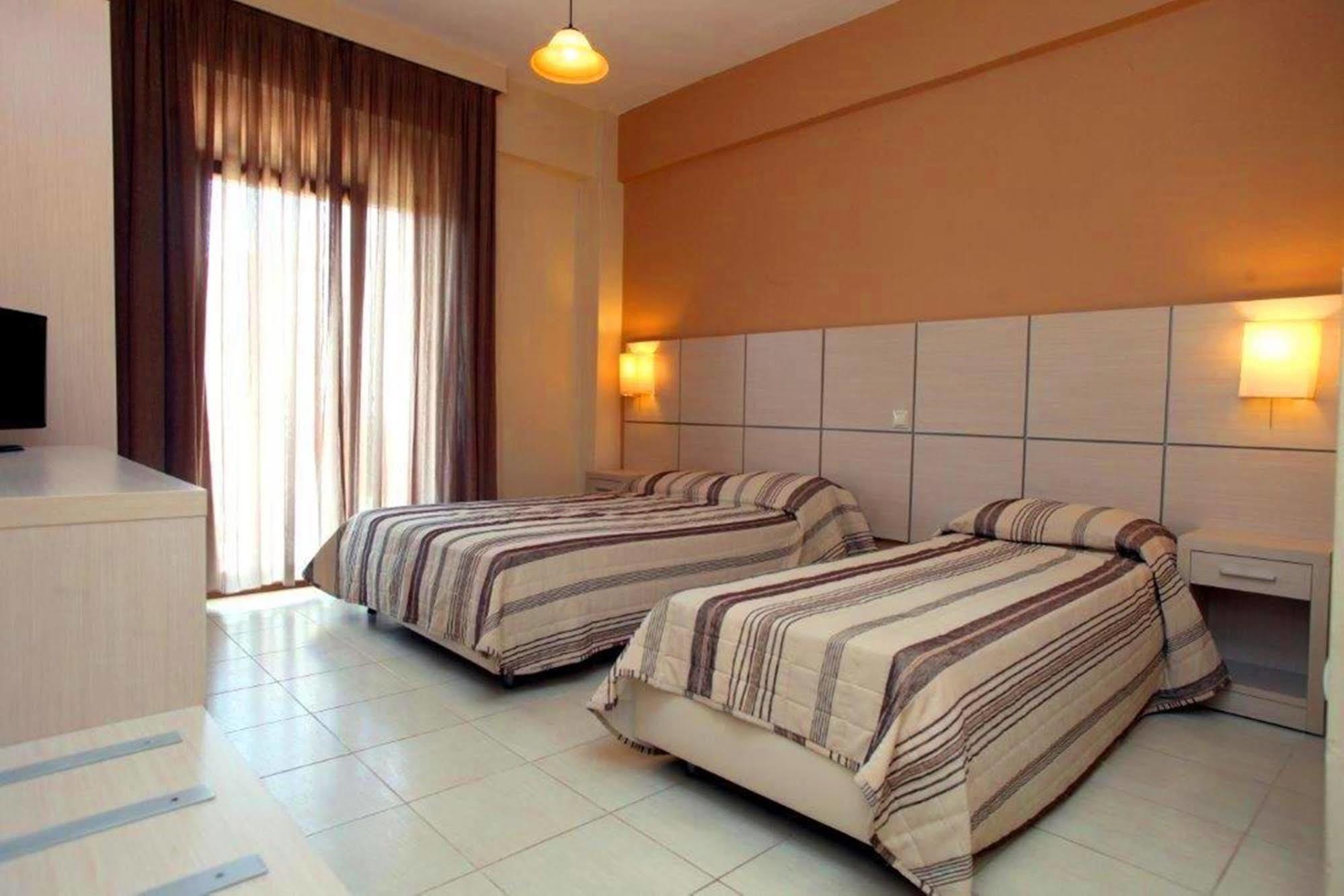 Aristotelis Hotel Фурка Екстер'єр фото